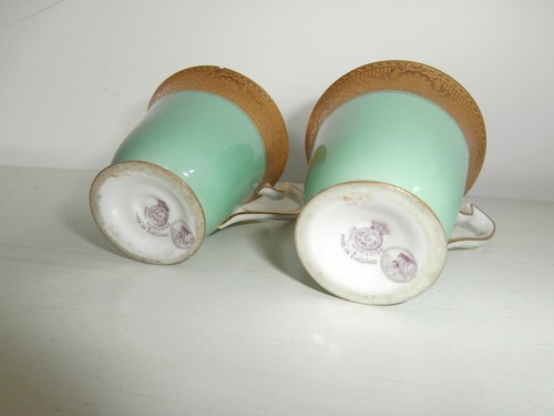 ANTIQUE ROYAL WORCESTER PAIR OF GREEN GOLD GILT DEMITASSE COFFEE CUPS & SAUCERS - Picture 7 of 12