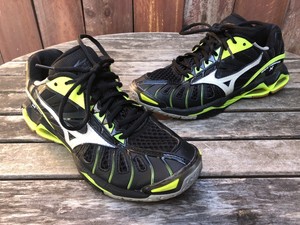 mizuno wave tornado 10