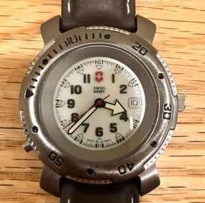 SWISS ARMY WATCH ISA 317 SSI 324360K ROTATING BEZEL 12/24  