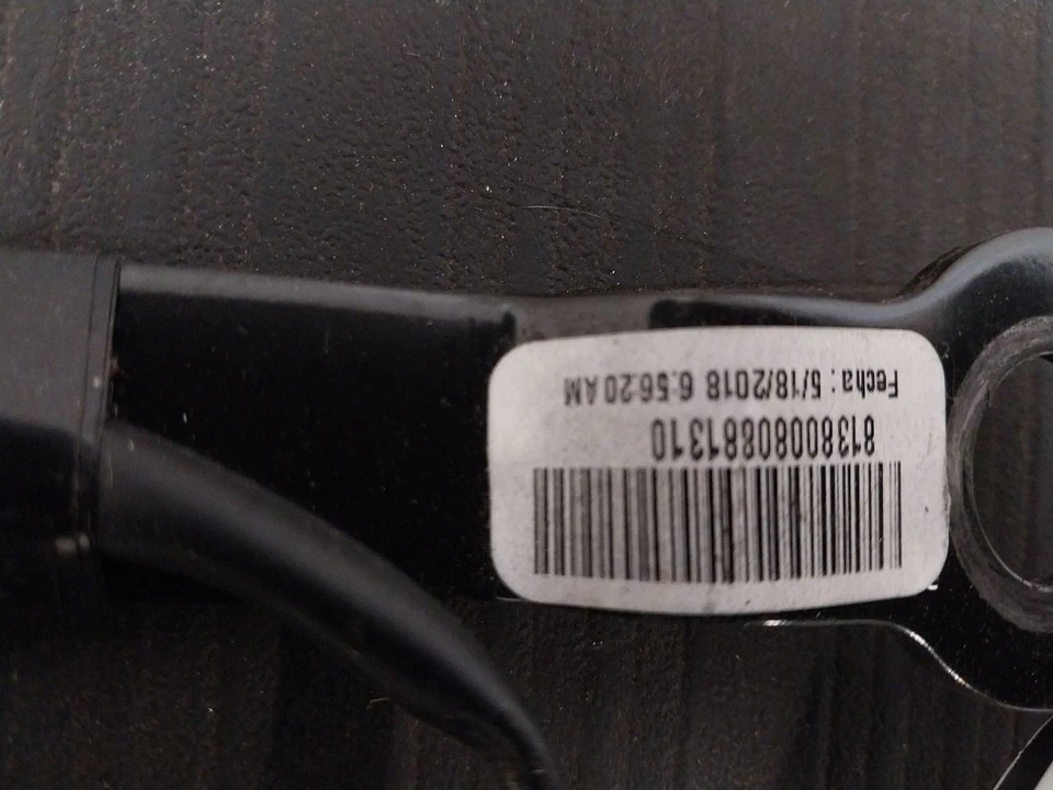 Cinturón de seguridad delantero cubo asiento hebilla conductor se adapta a 17-18 MAZDA 3 3021244 Foto 2 de 4