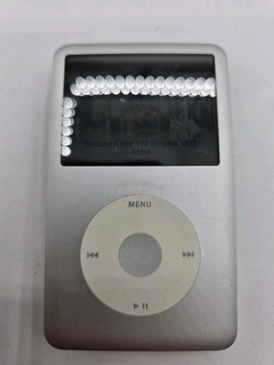Apple iPodセット（Classic,Touch）. 6 Apple iPod classic 6th Generation Silver (80 GB) W/ Charging Cable