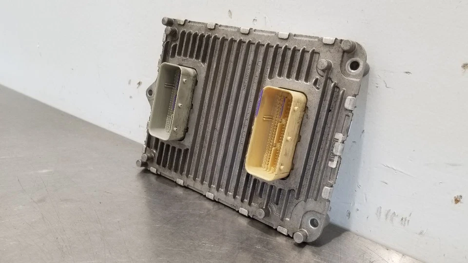 18 JEEP WRANGLER JL JLU ENGINE CONTROL MODULE ECM 68330909AA - Image 3 of 4