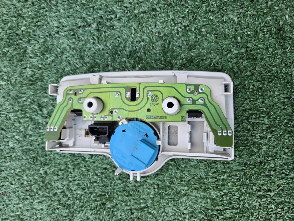 Sunroof Switch Dome Map Light VW Passat B5 B5.5 Jetta Golf MK4 - 1J0 947 105 K - Image 2 of 4