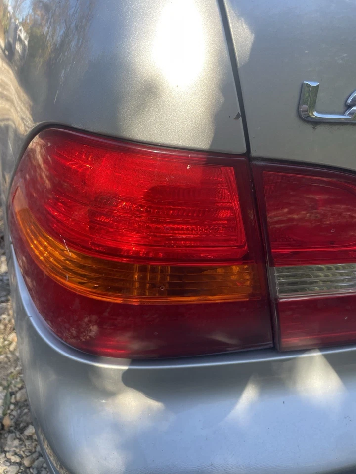 2001 - 2003 雷克萨斯 LS430 原始设备制造商尾灯一对 — 第 4/4 张图片