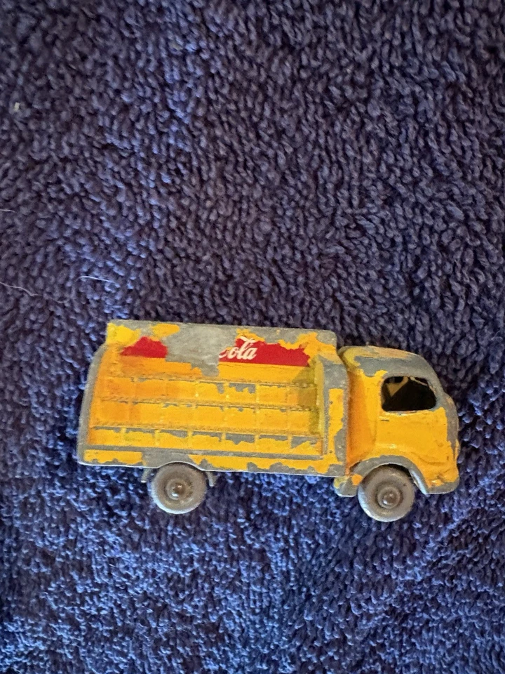 Vintage Matchbox #37 Karrier Bantam Coca Cola Truck Series England Even Load - Image 2 of 3