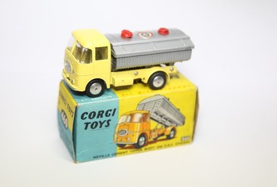 Corgi 460 Neville Zementkipperaufbau auf ERF Chassis in OVP -N neuwertig LOT3