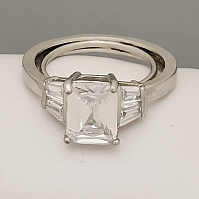 Cubic Zirconia Ring Clear CZ Rectangle Silver Tone Inner Spring Bar Sz 6-7