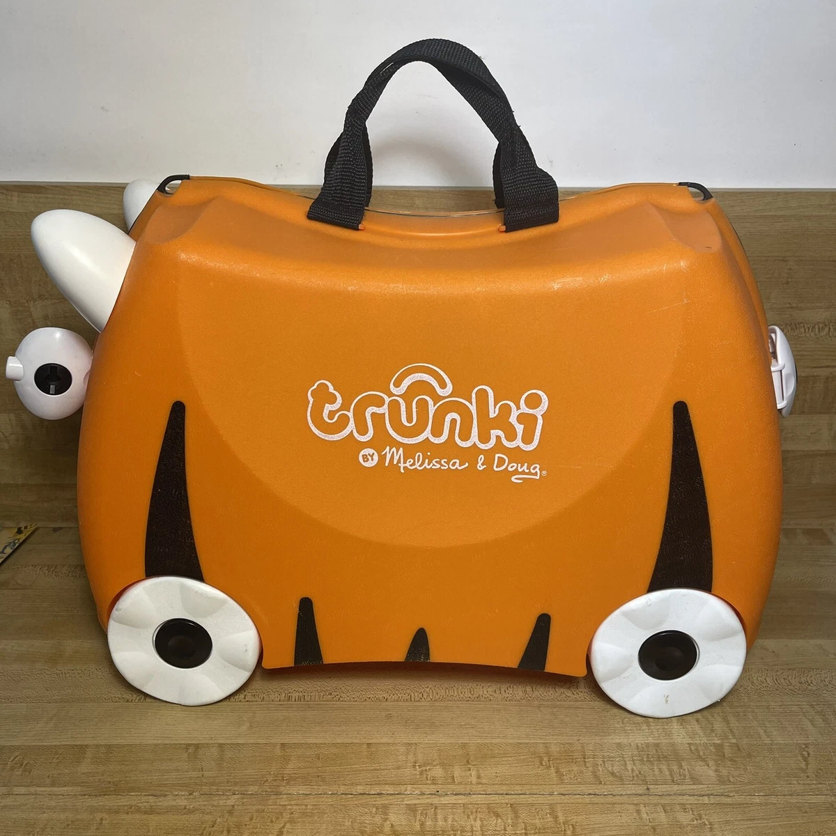 Melissa & Doug Trunki Tiger Kids Ride-On Suitcase Carry-On Luggage  Orange Tipu