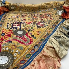 Vintage indische bestickte zeremonielle Kamel Schabracke dreieckige Decke