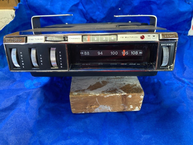Vintage RANGER FM /8-Track CAR Tape Player Model TP-803 - REFURBED WORKING NICE