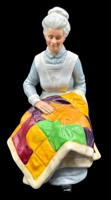 Vintage Royal Doulton Eventide HN2814 Porcelain Figurine Woman Quilting 1976