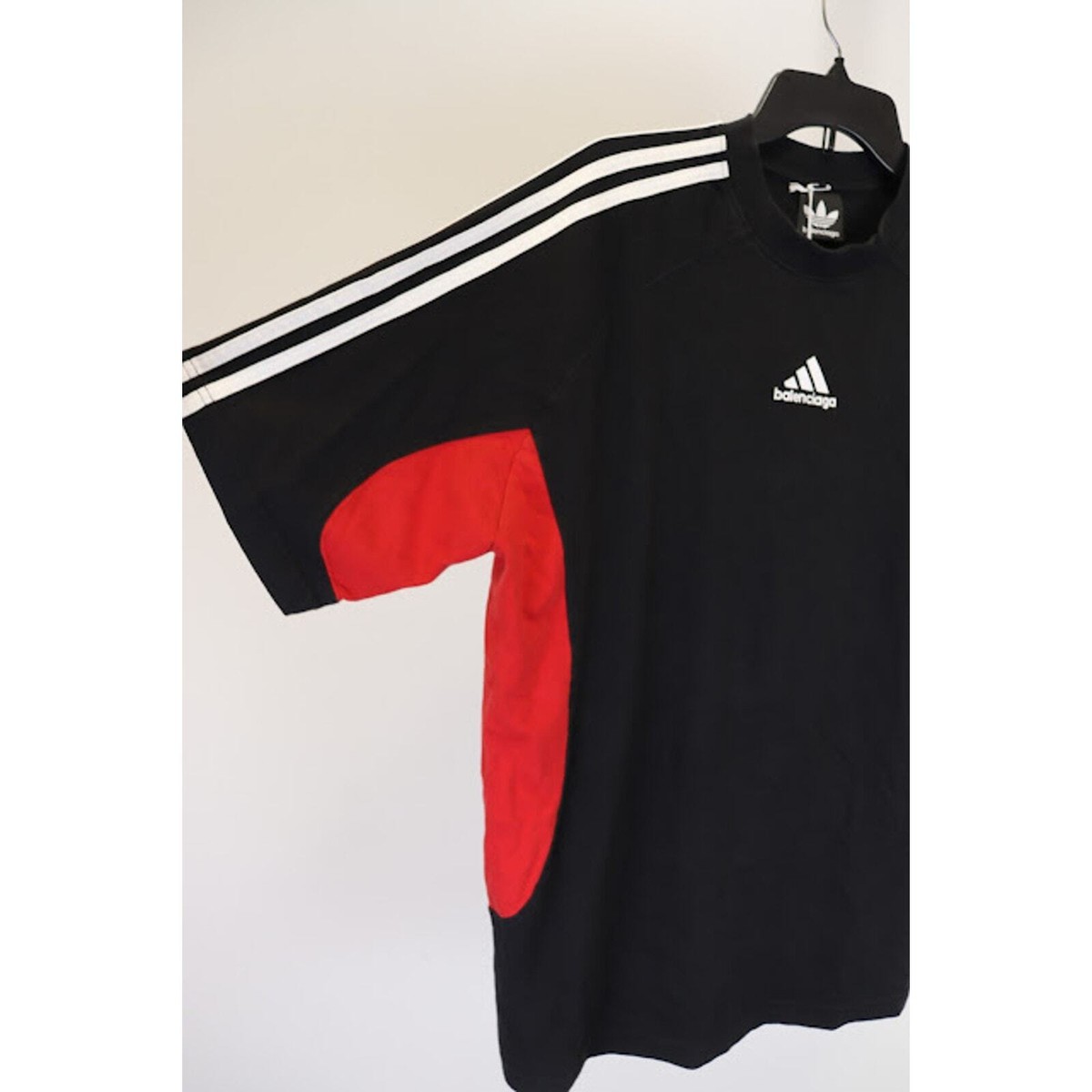 Balenciaga Vintage Jersey Adidas T-Shirt in Black/Red BNWT Balenciaga Vintage Jersey Adidas T-Shirt in Black/Red BNWT