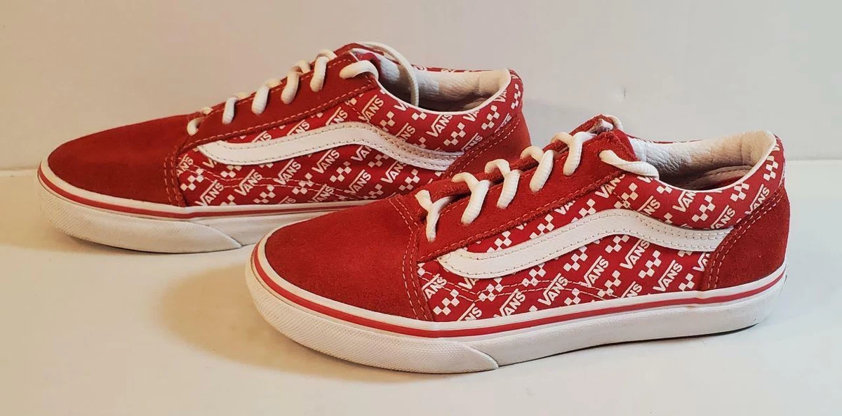 Van top red shoes
