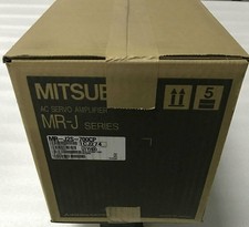 1PC NEW MITSUBISHI IN BOX AC SERVO DRIVER MR-J2S-700CP