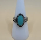 Vintage 925 Sterling Silver Oval Turquoise Ring  / Size 8