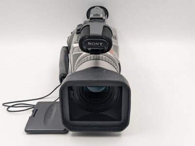 Sony DCR-VX2000 Digital Video Camera Recorder Handycam 3CCD Sony DCR-VX2000 Digital Video Camera Recorder Handycam 3CCD