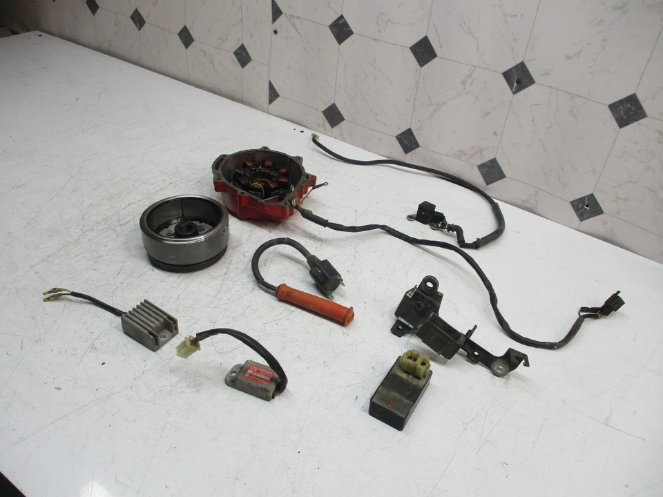 Honda XL250R XL 250 R 1986 86 Estator Volante Bobina CDI Rectificador Recogida Bobina. Foto 2 de 4
