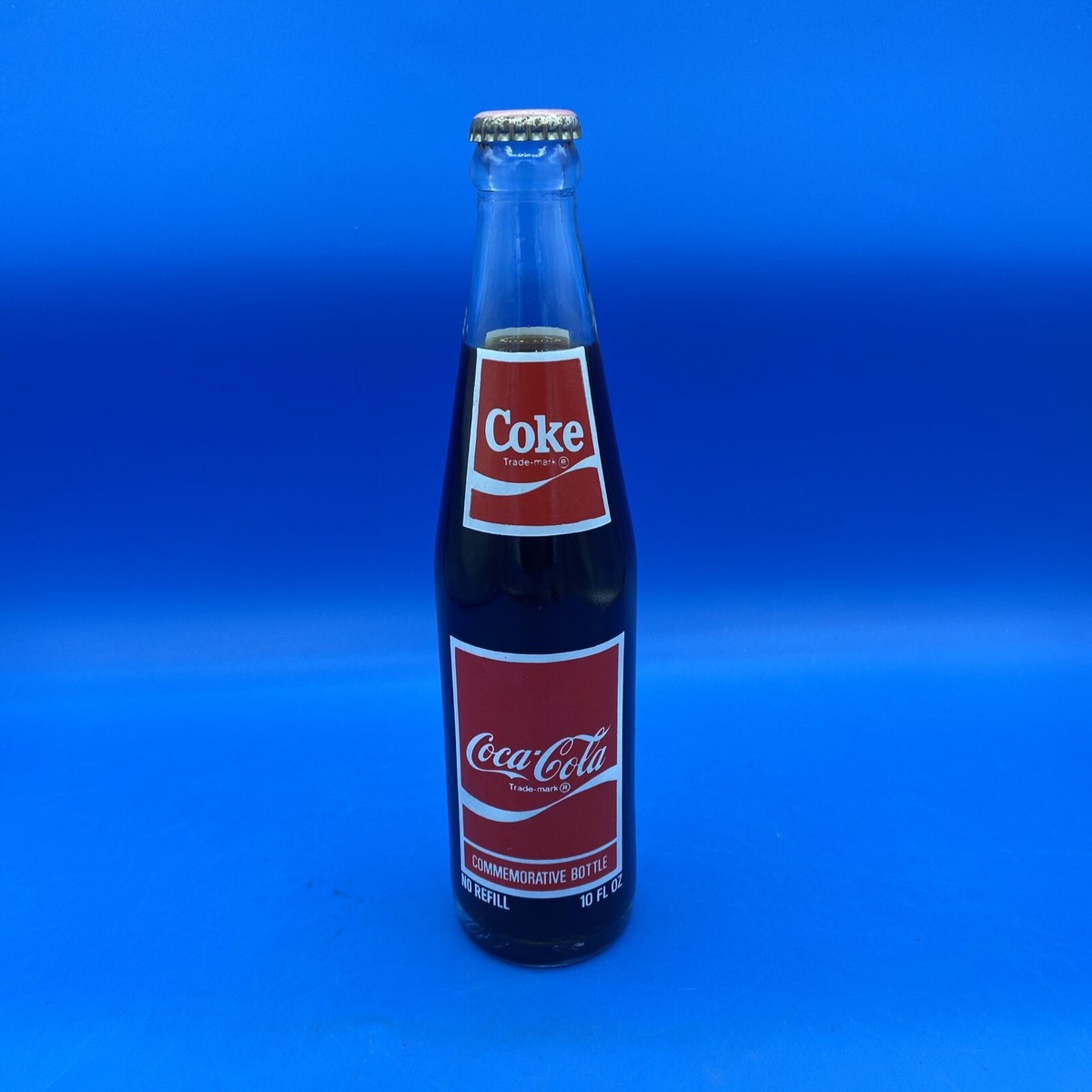 WALMART 25th Anniversary COCA COLA BOTTLE 10 oz Coke 1962-1987