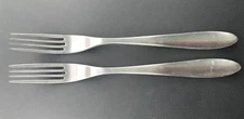 2 Studio William Sycamore Satin Stainless Dinner Forks 8 3/8".