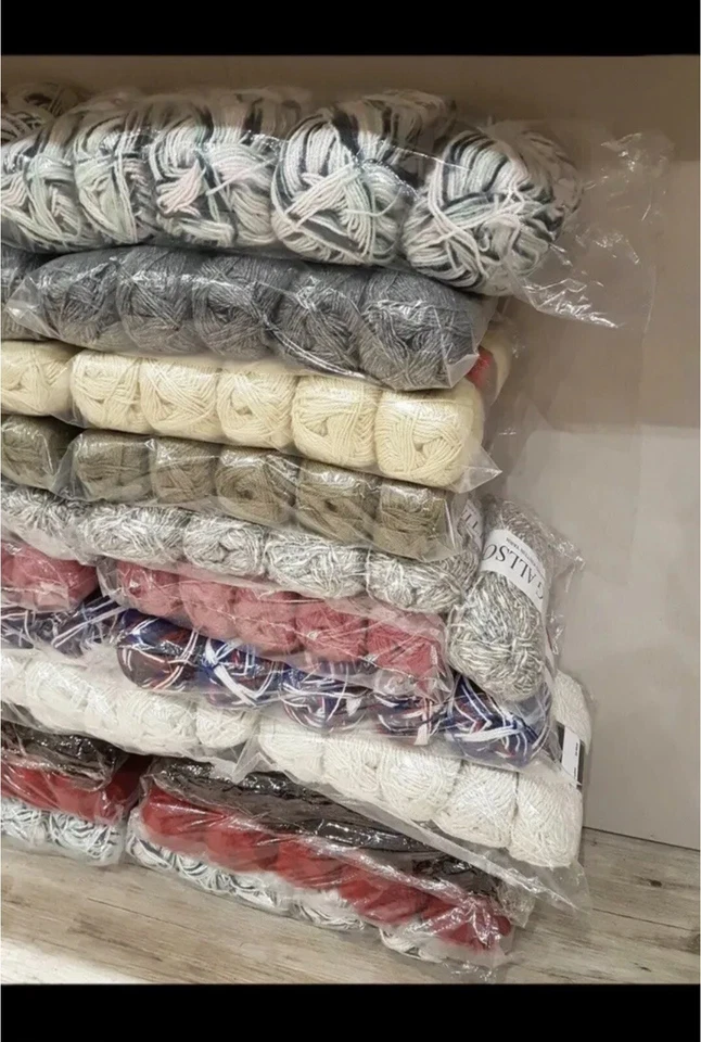 KNITTING ALLSORTS Job Lot Large Bundle Mixed Yarn Knitting Multi Colours 8 Packs Of 5 Balls 4kg