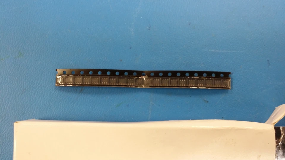 (5 PIEZAS) CM2854IM26 CHAMPION REGULADOR LINEAL 150mA CMOS LDO CON EN&PG Foto 3 de 3