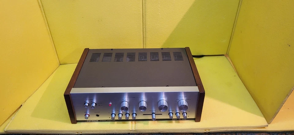 Amplificatore EMERSON EA 2400 classe 1972 RARO - Immagine 3 di 4