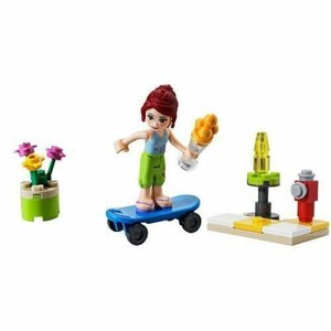 lego friends mia skateboard