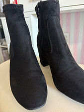 Rachel Zoe Black Suede Ankle Bootie Almond Toe Zip Cushioned US 3
