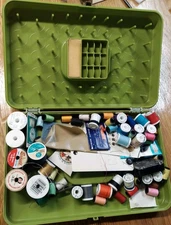 Vtg Sewing Thread Bobbin Box Case Wilson Mfg Co Green 13”X 8” With Spools