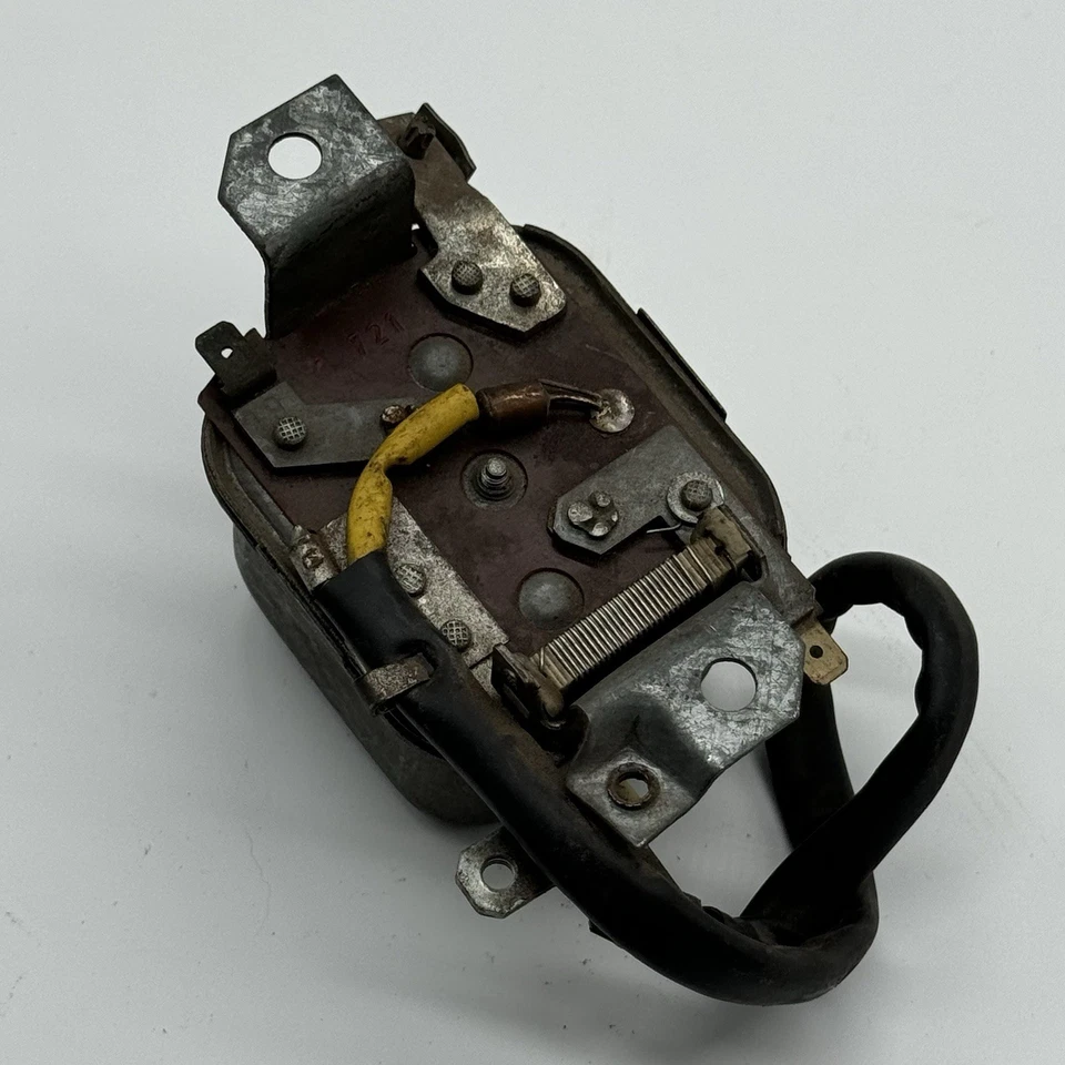 Porsche 356 C Voltage Regulator 50A 6V BOSCH 0 190 350 030 Made In Germany - Image 4 of 4