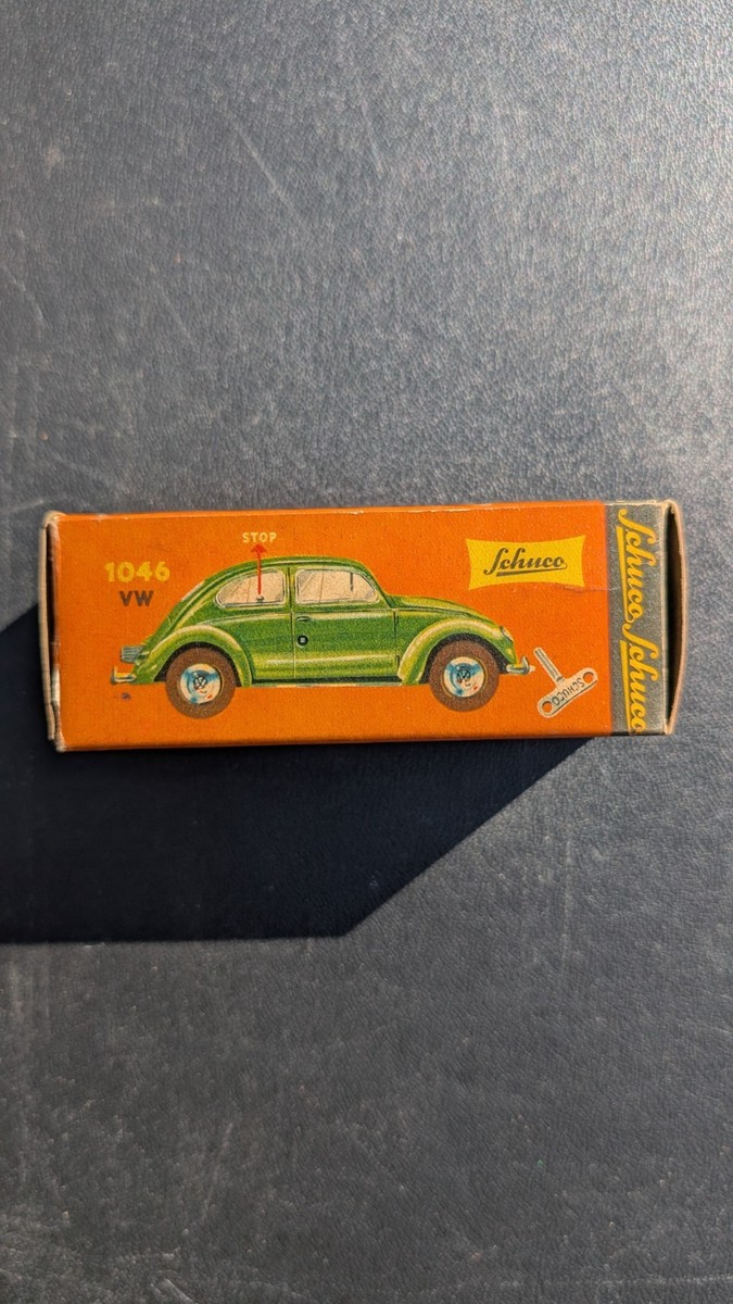 【送料込】Schuco VM NewBeetle ヴィンテージ Vintage Schuco 1046 VW Beetle Micro Racer Tin Wind Up Car Complete