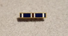 Distinguished Flying Cross Lapel Pin / Hat pin