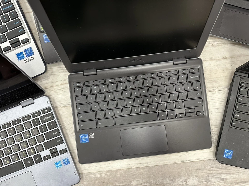 Lot of 6 Asus Chromebooks C204E C204M C202S, Samsung, Lenovo - Image 4 of 4