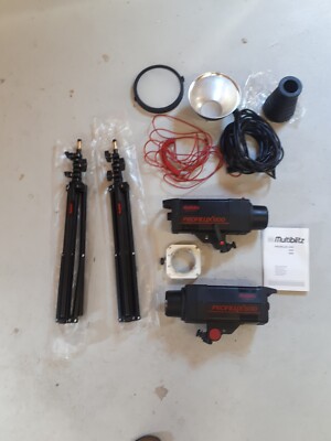 Fotostudio (Multiblitz Profilux 600, Manfrotto, Sunbounce, Stative)