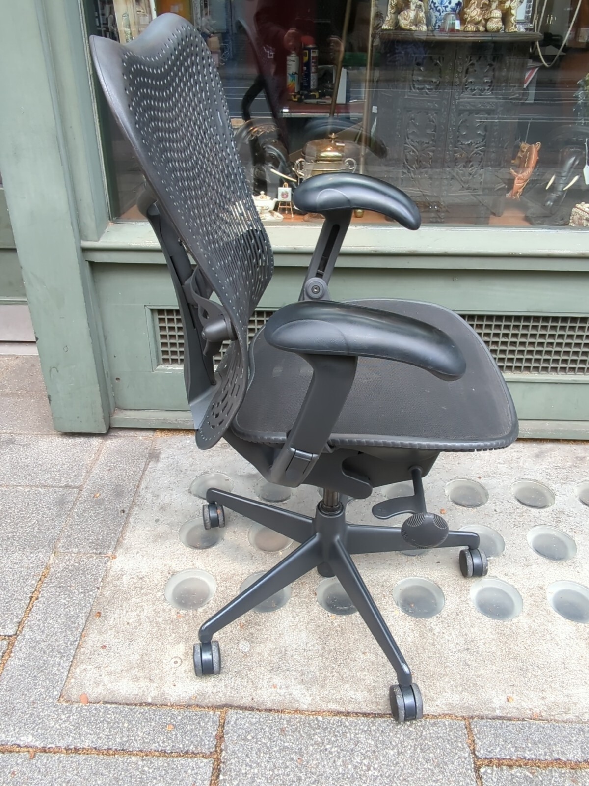Herman Miller Mirra Office Chair Fully Loaded Free Delivery eBay