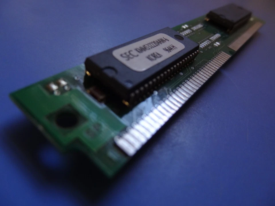 Samsung KMM5322204AW-6 / SEC KMM5322204AW-6 – 60ns - 8MB EDO DRAM Memory Bundle - Image 3 of 4