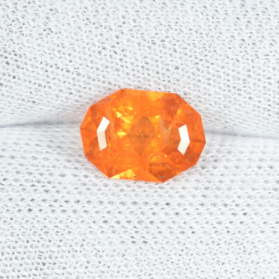 2.96Cts Best Luster Fanta Orange Natural Mandarin Garnet Fancy Octagon....!!!!