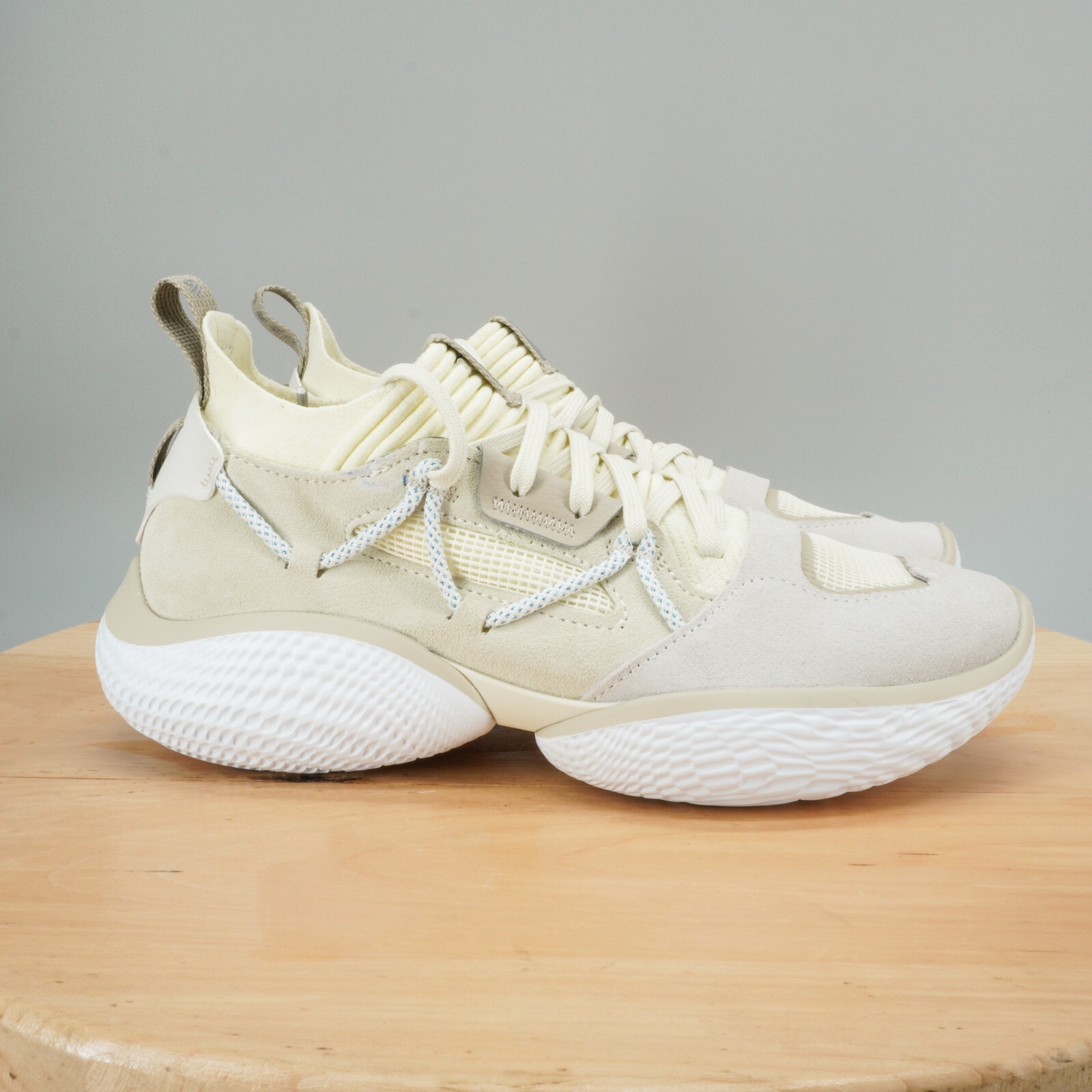 Mens 7.5 / Womens 9 - Under Armour Curry Flow Cozy Basketball Shoes Lemon Ice