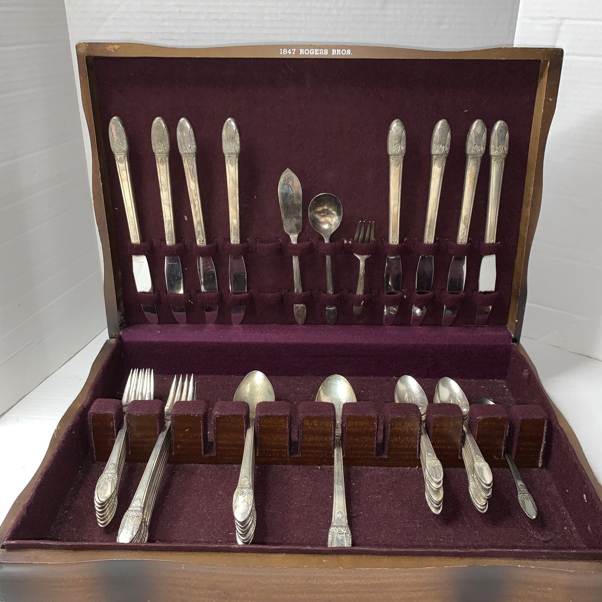 1847 Rogers Bros Silverware Set 