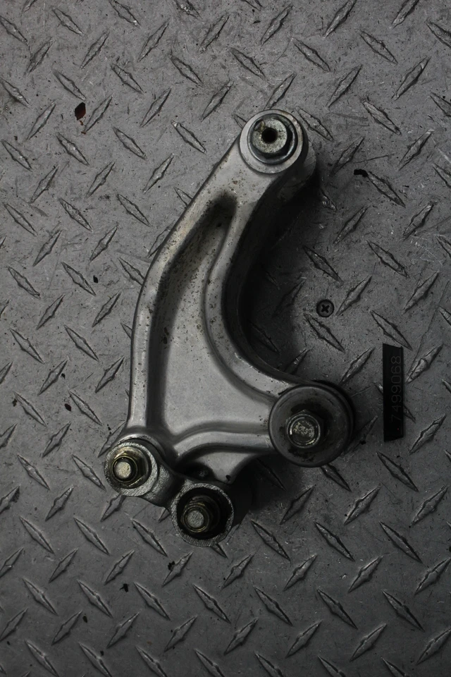 1991 YAMAHA XT350 SWINGARM SWING ARM LINKAGE PIVOT - Image 4 of 4