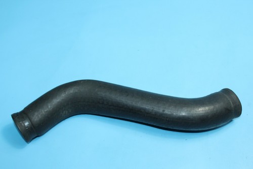 VW Golf 1 Jetta Caddy Scirocco Passat Radiator Hose 068121101 - Picture 2 of 3