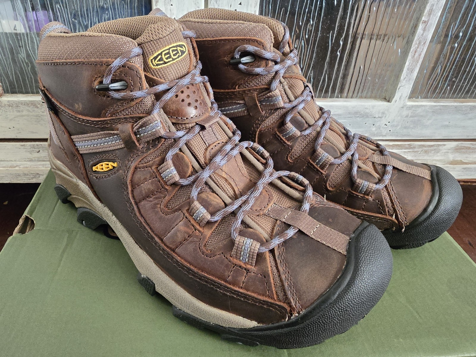 NUEVO KEEN Mujer Talla 8.5 M Targhee II (2) Botas de Senderismo Impermeables 1004114