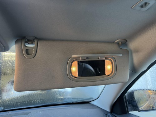 Used Left Sun Visor fits: 2019 Jeep Cherokee w/illumination w/o garage door open