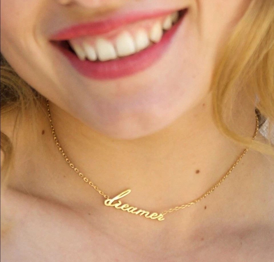 Collar Dreamer (oro) de Jules Smith Foto 2 de 4