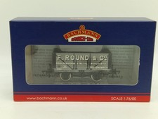 BACHMANN OO GAUGE  37-101Q  7 PLANK WAGON  ' F. ROUND & Co. '  WARLEY EXCLUSIVE