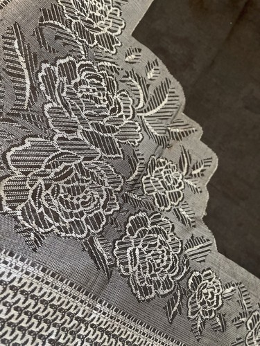 Sciarpa grande scialle quadrato nero bianco argento floreale Afghanistan 43” x 42” nuova senza etichette - Foto 8 di 12