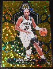 Khris Middleton 2023-24 Panini Mosaic 09/10 Gold Disco Prizm Bucks #59