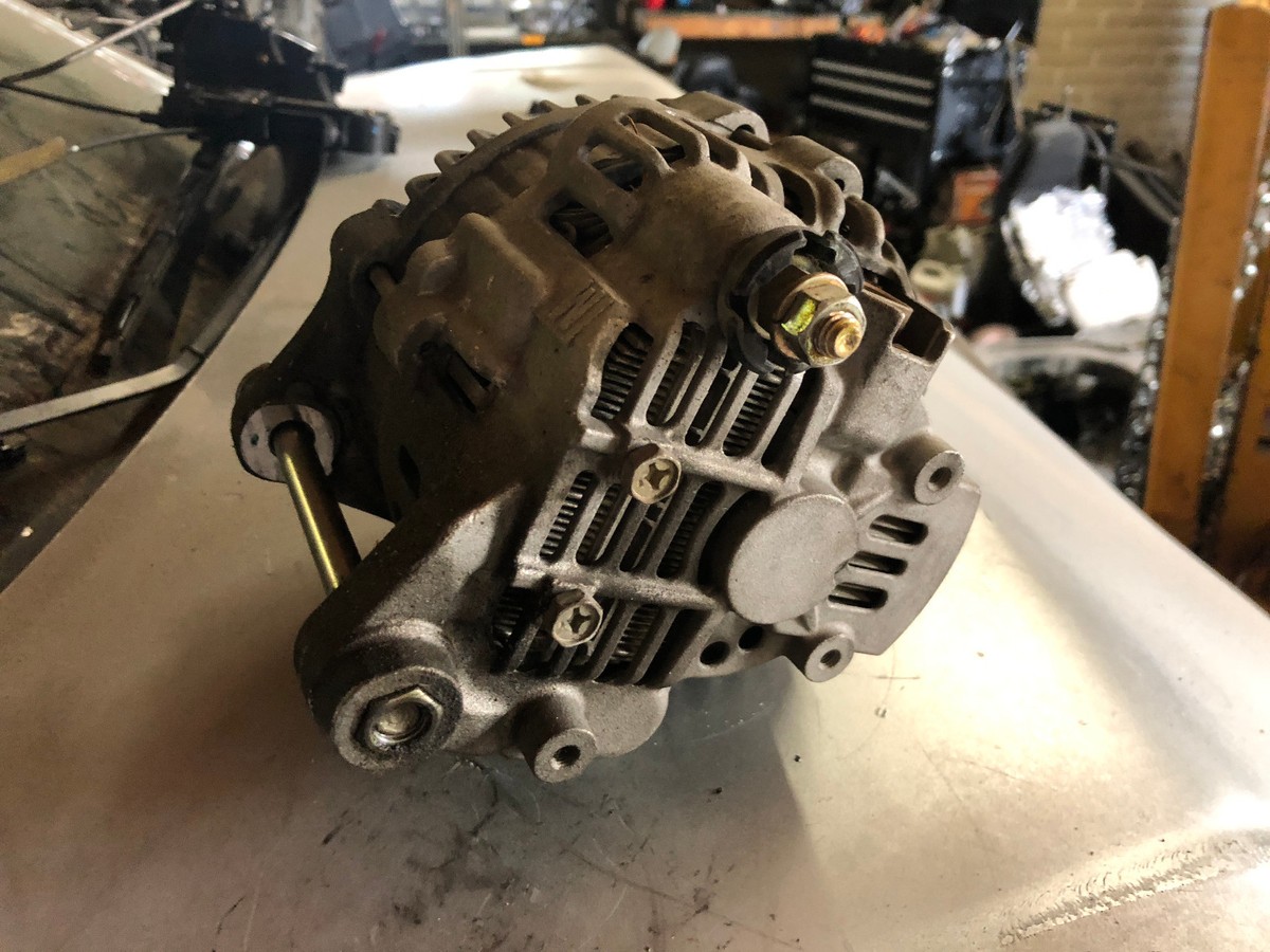 Alternator Generator OEM 03-06 Nissan 350Z Infiniti G35 Alternator Generator OEM 03-06 Nissan 350Z Infiniti G35