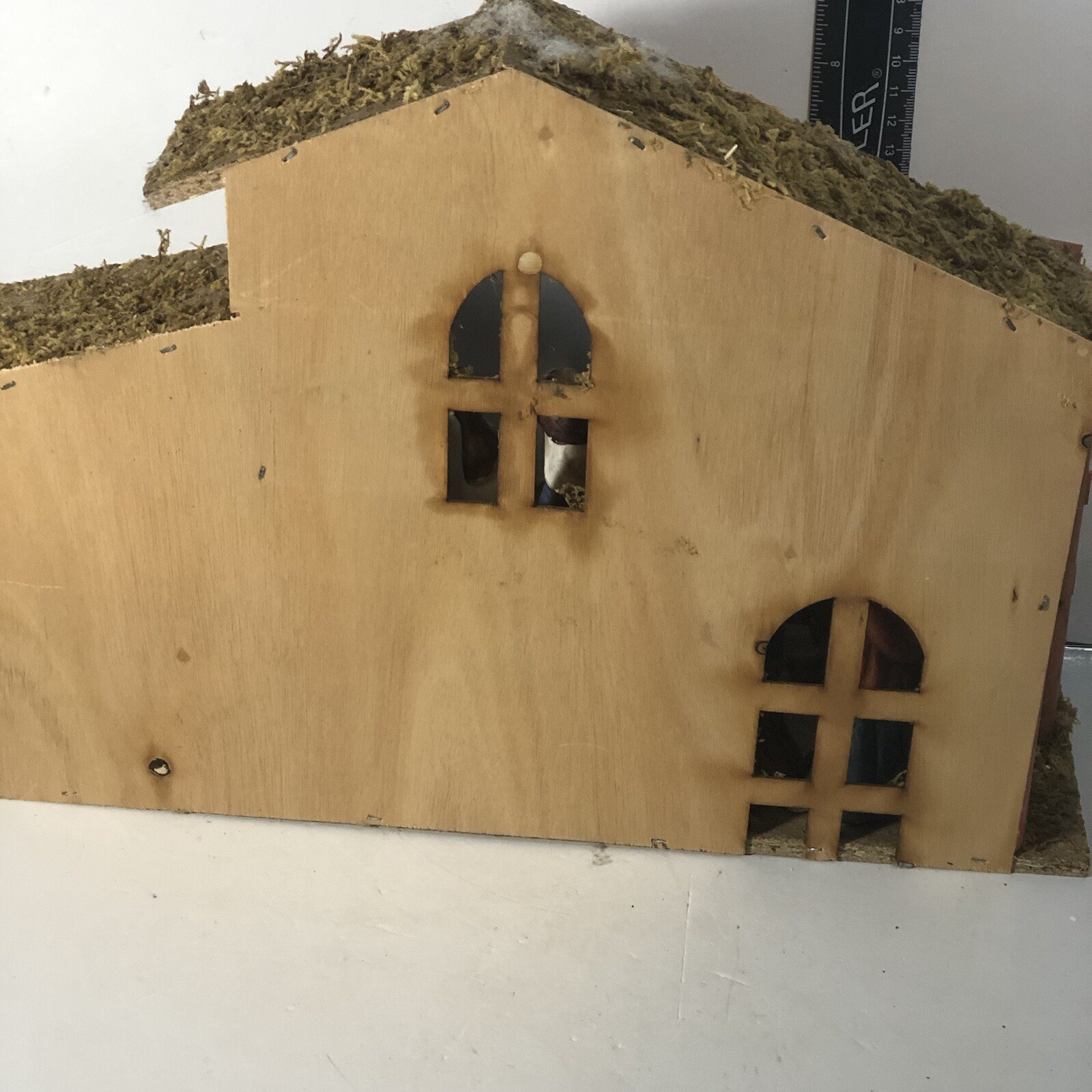 Nativity Scene Shunmei 12 Piece Ceramic 5" Figurines with Mossy Stable Complete