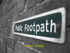 Photo 6x4 Lloyd Farm Public Footpath Sign Spring Hill  c2009
